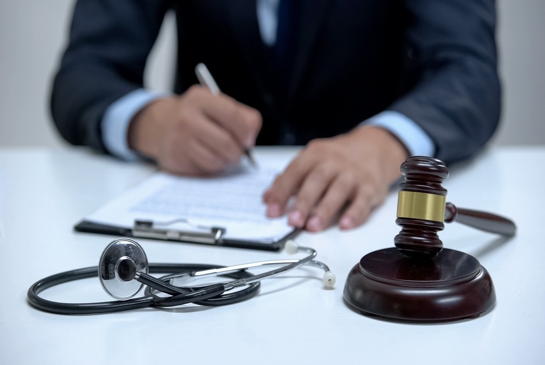 Kiedy pacjent może skorzystać z usług prawnika?